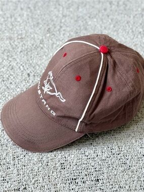 Mustang Brown Logo Baseball Cap Unisex One Size